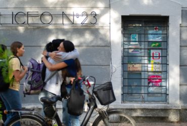 Unos 22.000 estudiantes de educación media accederán a cuenta bancaria y tarjeta de débito para cobrar la beca Butiá